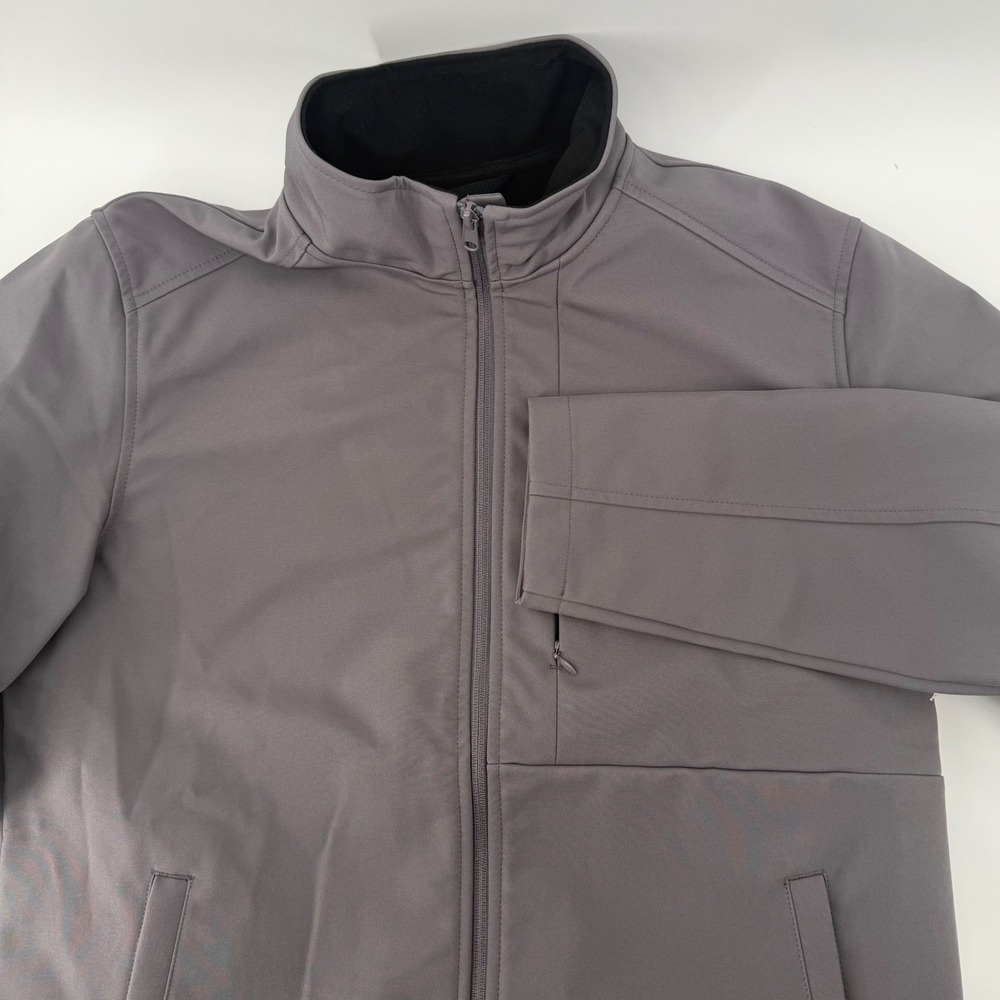 St Johns Bay Men Medium Gray Softshell Jacket Full Zip Pockets Water Repellent